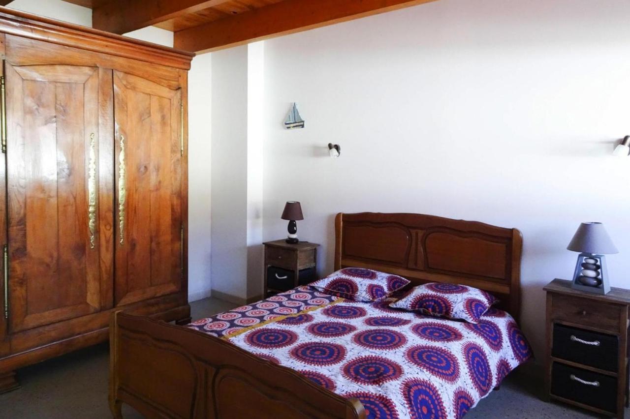 Cottage, Guerlesquin Esterno foto